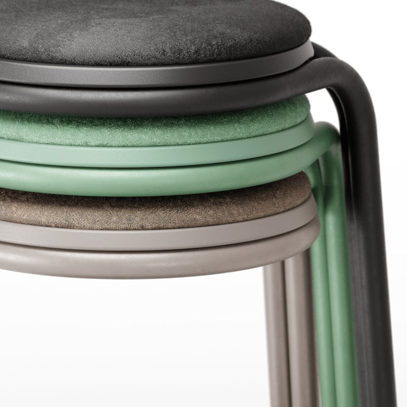 JON - Swing stool with a rounded base. Strackable. Warm gray