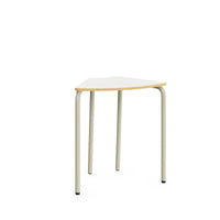 HEXA-Metal frame table. Chipboard, white melamine and black injected PP edge. Size 4